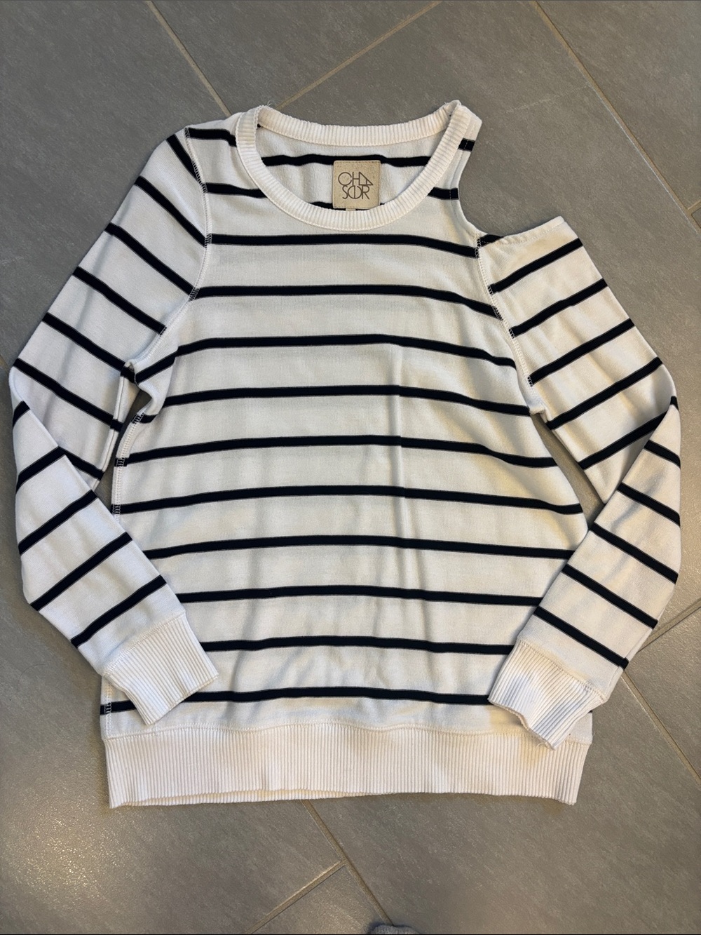 Chaser White & Navy Cold-Shoulder Striped Sweater